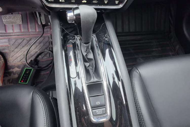 Used Honda Vezel 2019 220 TURBO CVT Elite Edition China VI Gear Lever