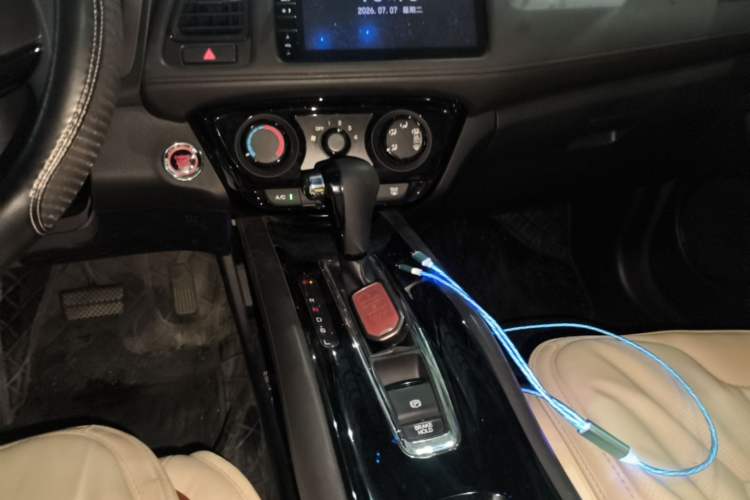 Used Honda Vezel 2019 1.5L CVT Luxury Model China VI Gear Lever