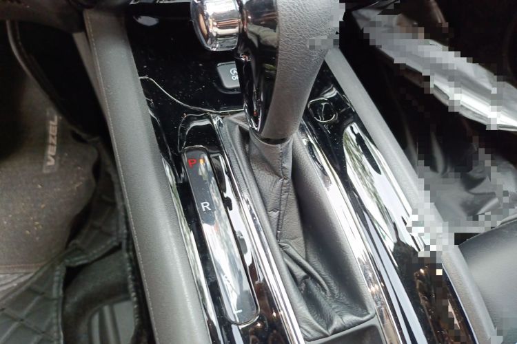 Used Honda Vezel 2019 220 TURBO CVT Elite Edition China VI Gear Lever