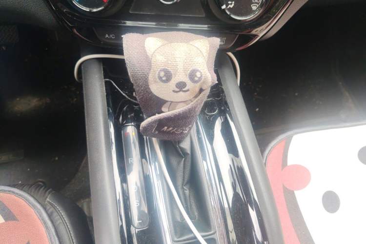 Used Honda Vezel 2019 1.5L CVT Pioneer Edition China VI Gear Lever