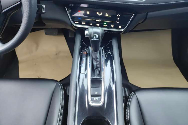 Used Honda Vezel 2019 220 TURBO CVT Elite Version China V Emission Standard Gear Lever