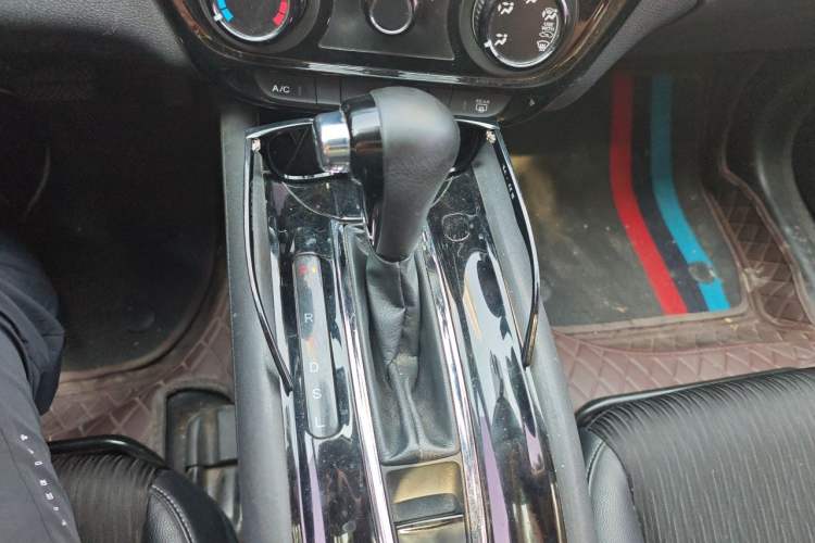 Used Honda Vezel 2019 1.5L CVT Pioneer Edition China VI Gear Lever
