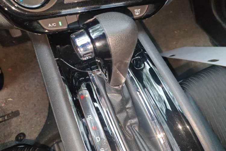 Used Honda Vezel 2019 1.5L CVT Pioneer Edition China VI Gear Lever