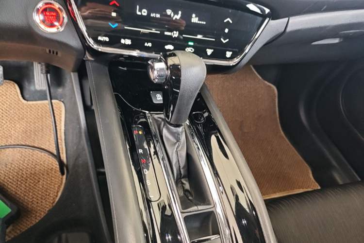 Used Honda Vezel 2019 220 TURBO CVT Luxury Edition China VI Gear Lever