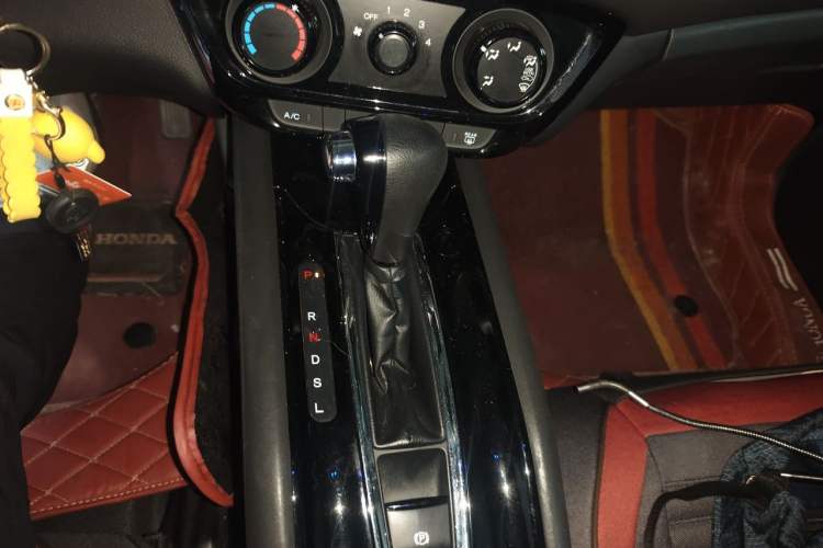 Used Honda Vezel 2019 1.5L CVT Pioneer Edition China VI Gear Lever