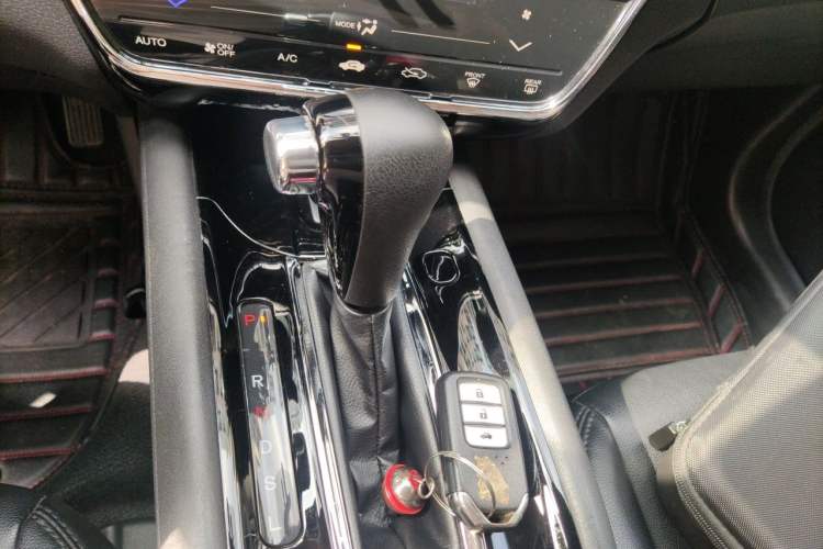 Used Honda Vezel 2019 220 TURBO CVT Elite Edition China VI Gear Lever