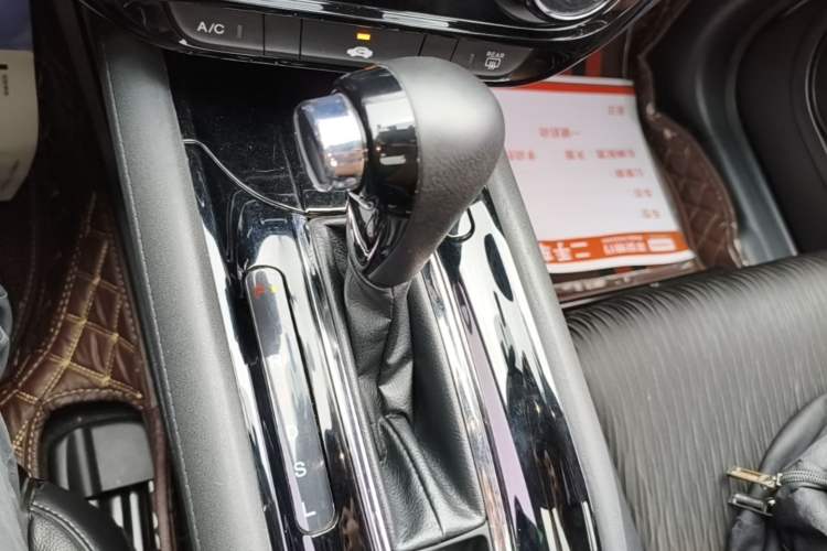 Used Honda Vezel 2019 1.5L CVT Pioneer Edition China VI Gear Lever