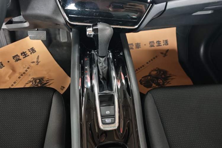 Used Honda Vezel 2019 220 TURBO CVT Luxury Edition China VI Gear Lever