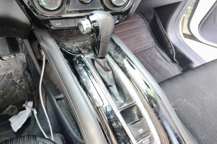 Used Honda Vezel 2019 1.5L CVT Pioneer Edition China V Gear Lever