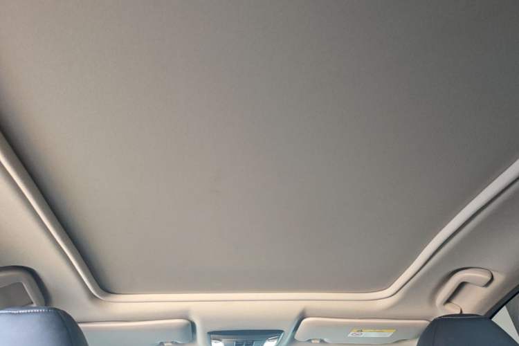 Used Honda Vezel 2019 1.5L CVT Pioneer Edition China VI Headliner