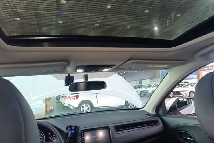 Used Honda Vezel 2019 220 TURBO CVT Luxury Edition China VI Headliner