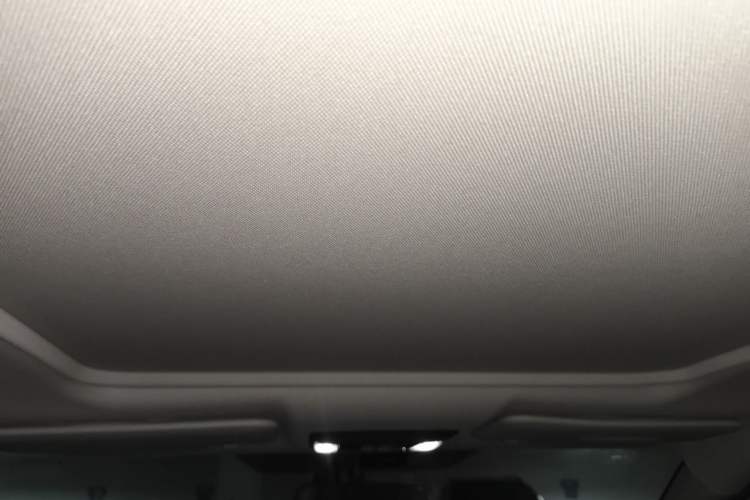 Used Honda Vezel 2019 1.5L CVT Pioneer Edition China VI Headliner