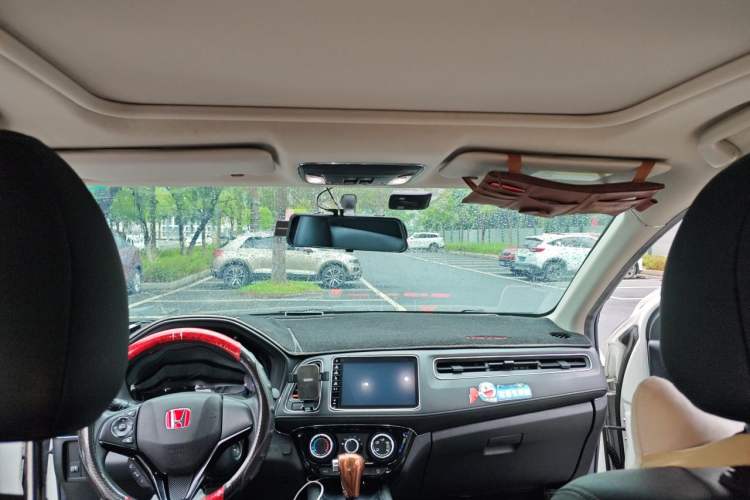 Used Honda Vezel 2019 1.5L CVT Pioneer Edition China VI Headliner