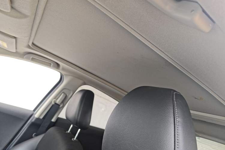 Used Honda Vezel 2019 1.5L CVT Pioneer Edition China VI Headliner
