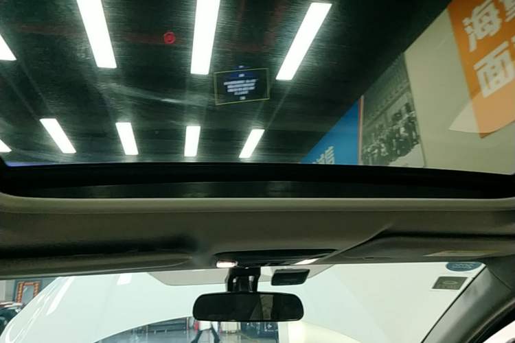 Used Honda Vezel 2019 1.5L CVT Luxury Model China VI Headliner