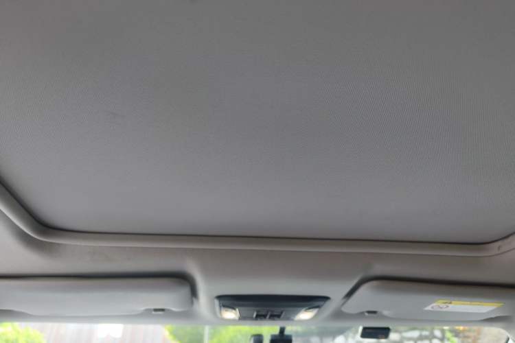 Used Honda Vezel 2019 220 TURBO CVT Luxury Edition China VI Headliner