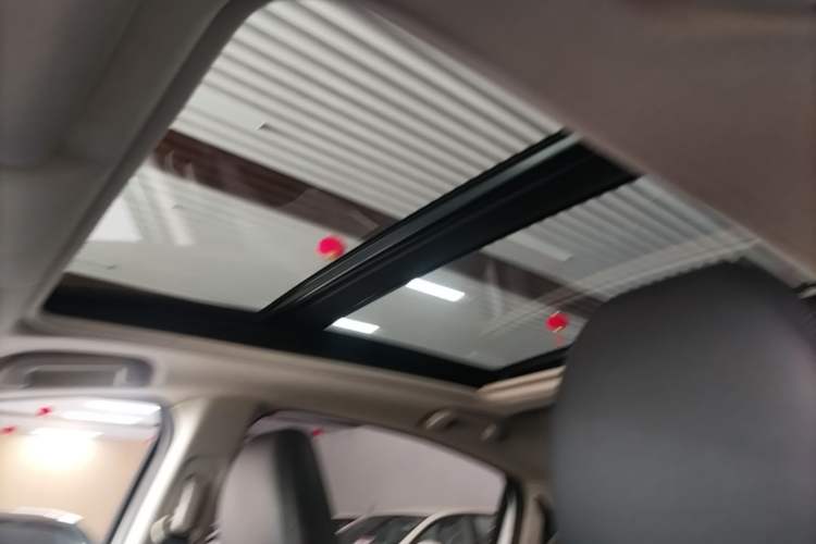 Used Honda Vezel 2019 1.5L CVT Pioneer Edition China VI Headliner