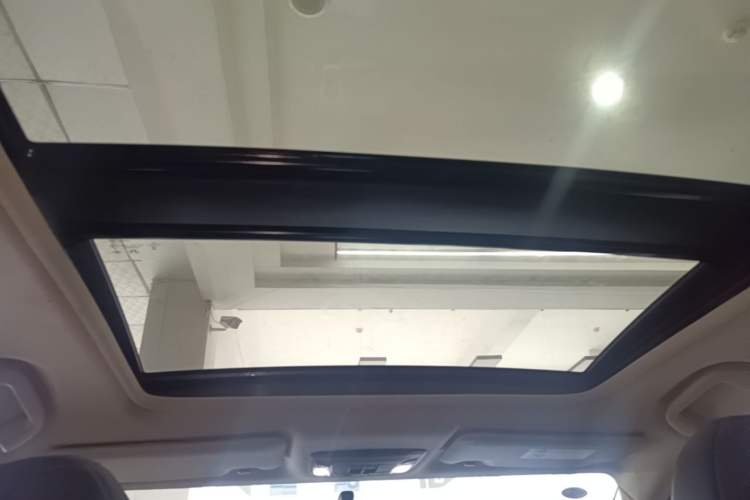 Used Honda Vezel 2019 1.5L CVT Pioneer Edition China V Headliner