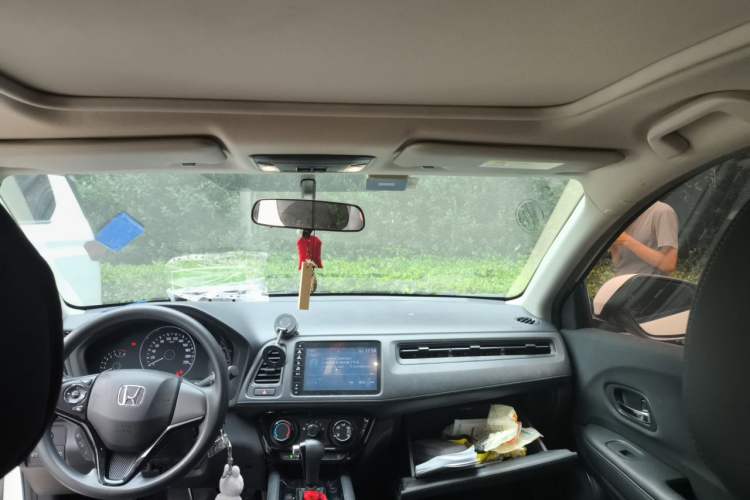 Used Honda Vezel 2019 1.5L CVT Pioneer Edition China VI Headliner
