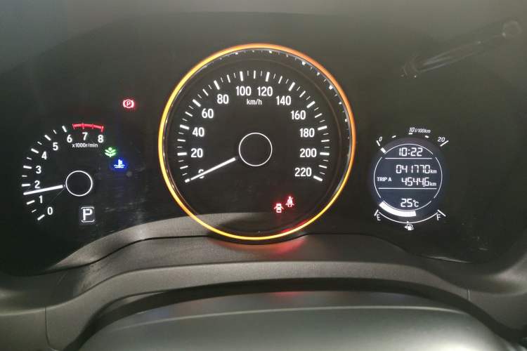 Used Honda Vezel 2019 220 TURBO CVT Elite Edition China VI Instrument Cluster