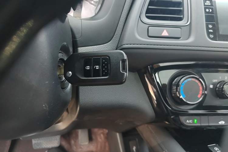 Used Honda Vezel 2019 1.5L CVT Luxury Model China V Interior 1