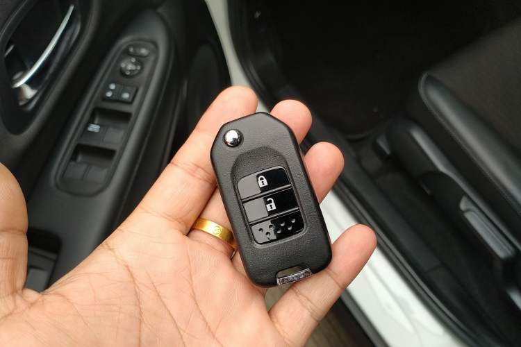 Used Honda Vezel 2019 1.5L CVT Pioneer Edition China VI Interior 1