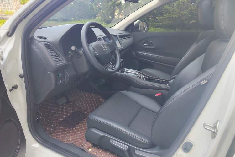 Used Honda Vezel 2019 1.5L CVT Pioneer Edition China VI Interior 2