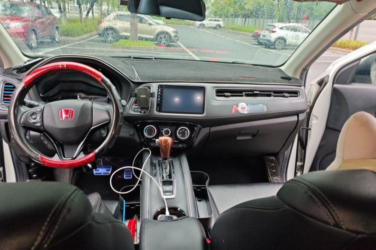 Used Honda Vezel 2019 1.5L CVT Pioneer Edition China VI Interior 2