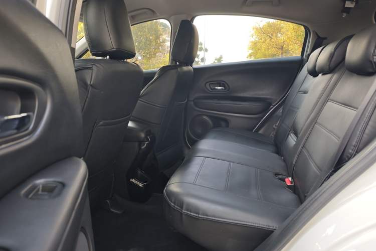 Used Honda Vezel 2019 220 TURBO CVT Elite Edition China VI Interior 3