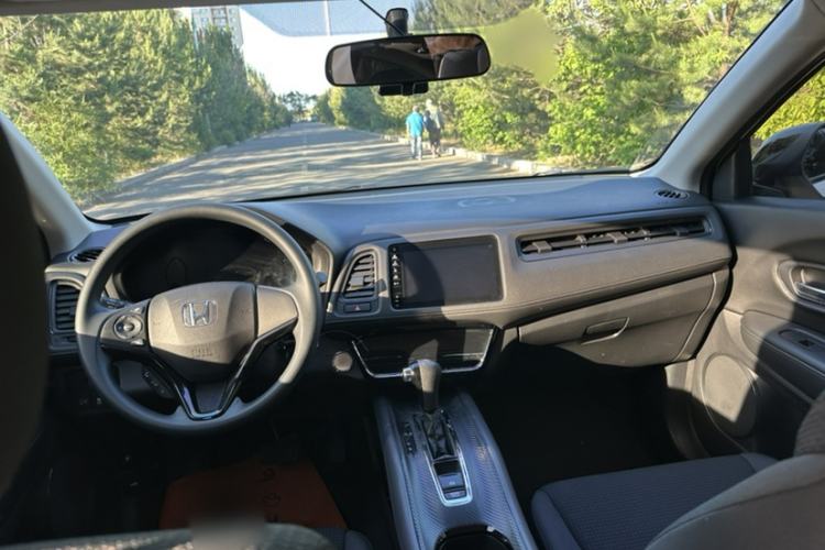 Used Honda Vezel 2019 220 TURBO CVT Elite Edition China VI Interior 3