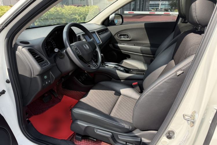 Used Honda Vezel 2019 1.5L CVT Pioneer Edition China V Interior 5