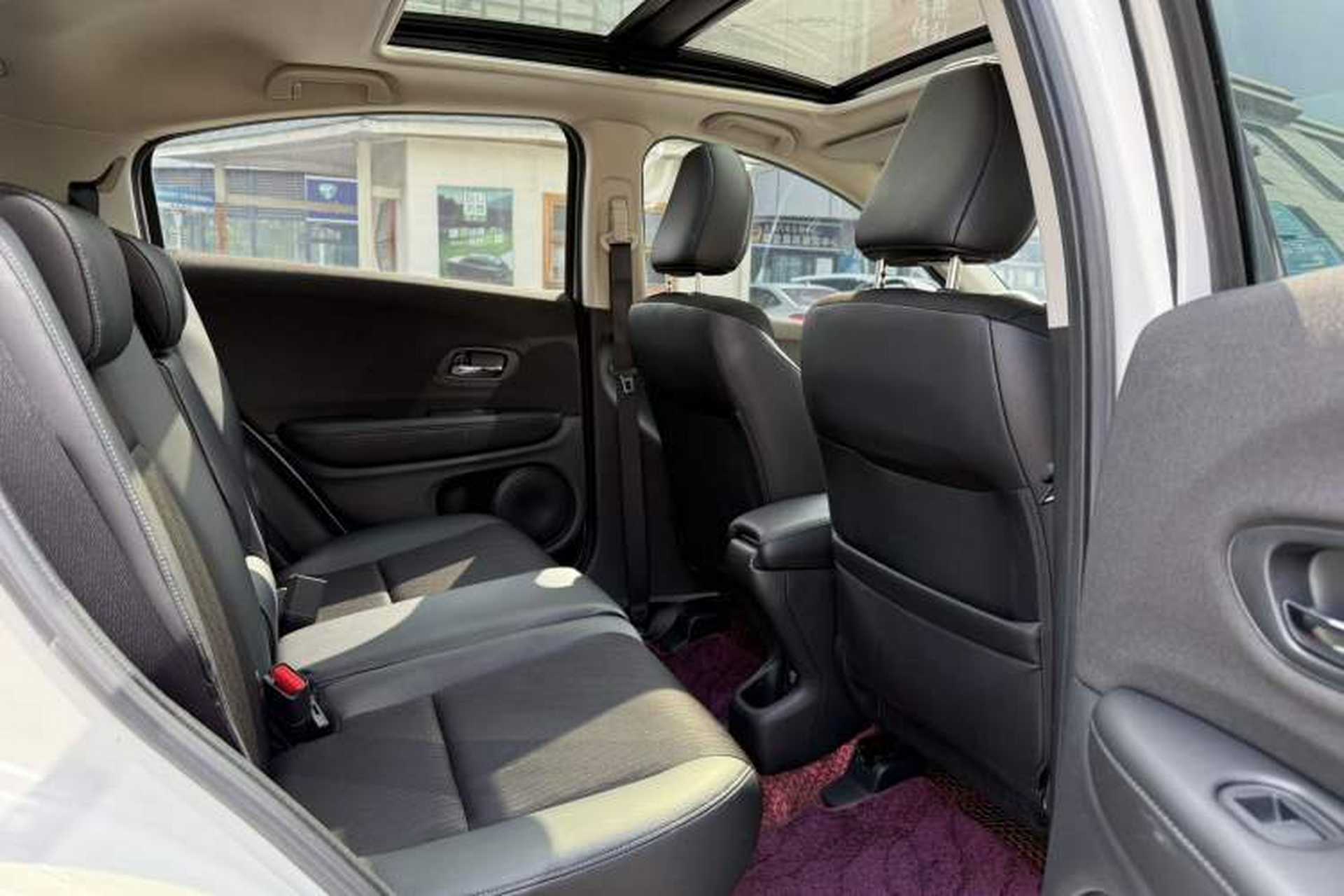 Used Honda Vezel 2019 1.5L CVT Pioneer Edition China V Interior 9