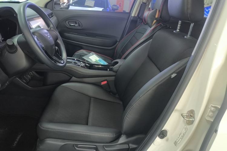 Used Honda Vezel 2019 220 TURBO CVT Luxury Edition China VI Left Front Seat