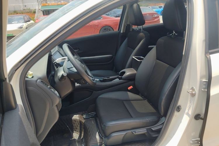 Used Honda Vezel 2019 1.5L CVT Pioneer Edition China V Left Front Seat