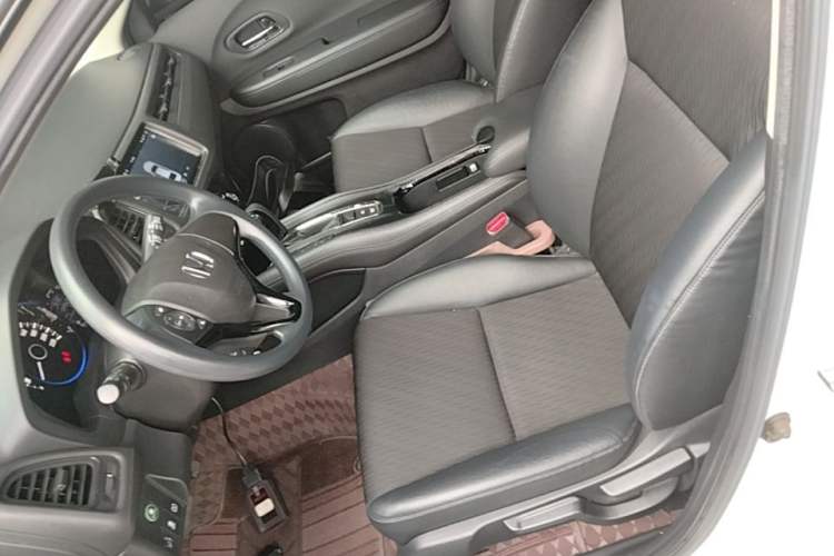 Used Honda Vezel 2019 1.5L CVT Pioneer Edition China VI Left Front Seat