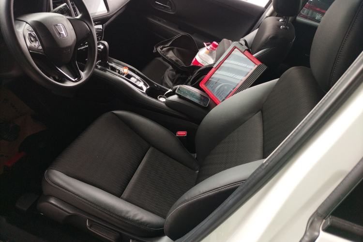 Used Honda Vezel 2019 220 TURBO CVT Luxury Edition China VI Left Front Seat