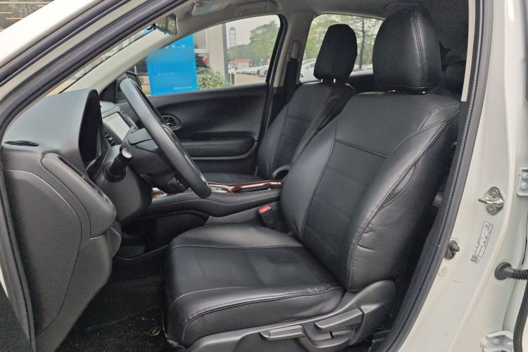 Used Honda Vezel 2019 220 TURBO CVT Elite Edition China VI Left Front Seat