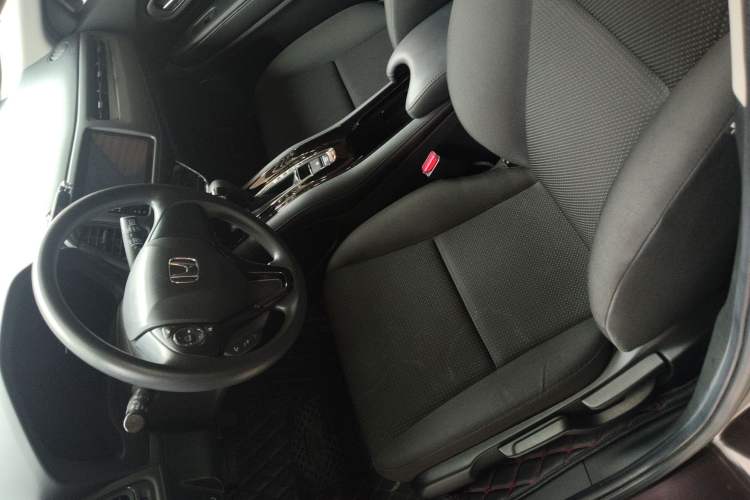 Used Honda Vezel 2019 220 TURBO CVT Elite Edition China VI Left Front Seat