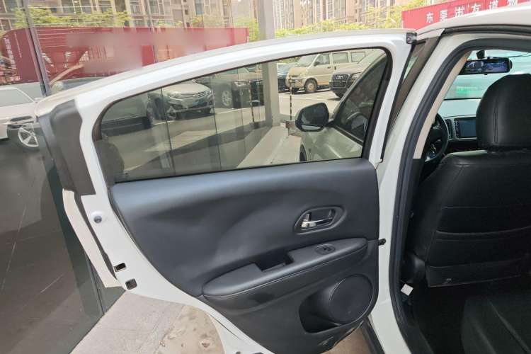 Used Honda Vezel 2019 220 TURBO CVT Elite Edition China VI Left Rear Door Interior