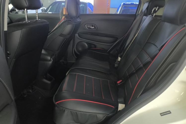 Used Honda Vezel 2019 220 TURBO CVT Luxury Edition China VI Left Rear Seat