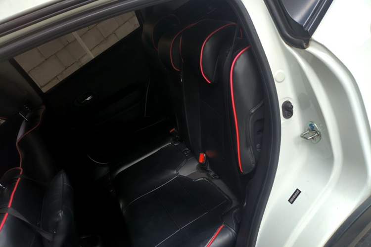 Used Honda Vezel 2019 1.5L CVT Luxury Model China V Left Rear Seat