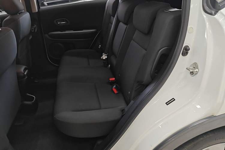 Used Honda Vezel 2019 220 TURBO CVT Elite Edition China VI Left Rear Seat