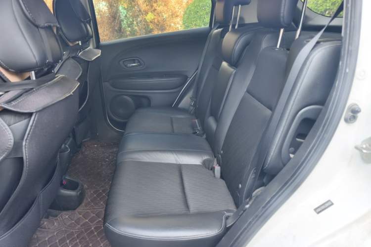 Used Honda Vezel 2019 220 TURBO CVT Luxury Edition China VI Left Rear Seat