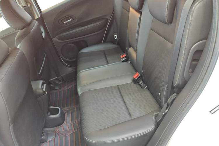 Used Honda Vezel 2019 220 TURBO CVT Elite Version China V Emission Standard Left Rear Seat