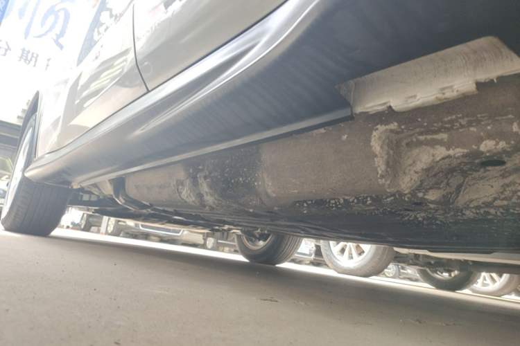 Used Honda Vezel 2019 1.5L CVT Pioneer Edition China VI Left Side Sill