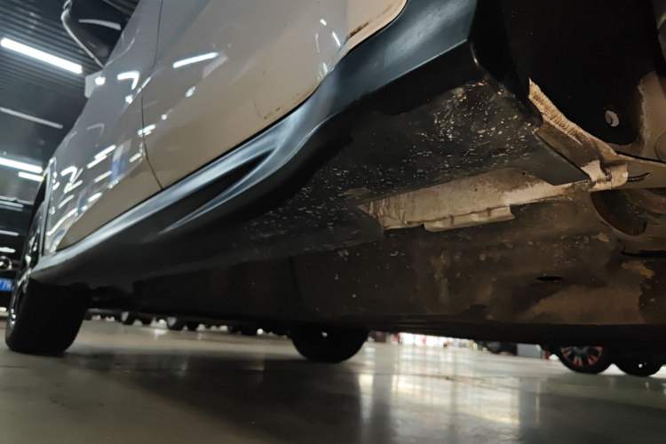 Used Honda Vezel 2019 1.5L CVT Luxury Model China VI Left Side Sill