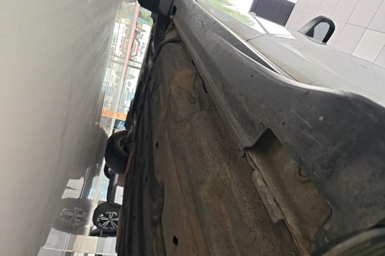 Used Honda Vezel 2019 1.5L CVT Pioneer Edition China V Left Side Sill