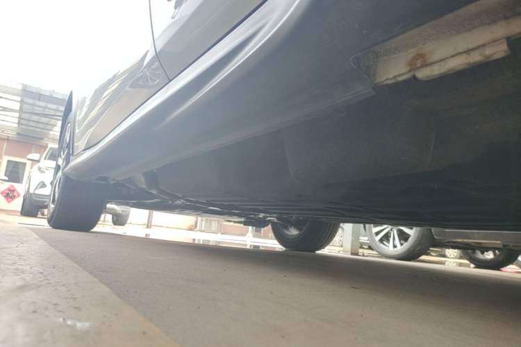 Used Honda Vezel 2019 1.5L CVT Luxury Model China VI Left Side Sill