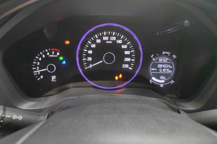 Used Honda Vezel 2019 1.5L CVT Pioneer Edition China VI Odometer Close Up
