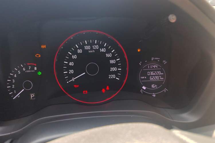 Used Honda Vezel 2019 1.5L CVT Pioneer Edition China VI Odometer Close Up